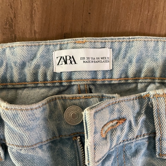 ZARA Mom Jeans - Picture 3 of 3
